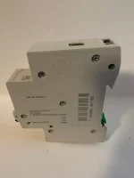 Leistungsschalter Schneider Electric 13stk EZ9F66120 Miniatur NEU NMP 2