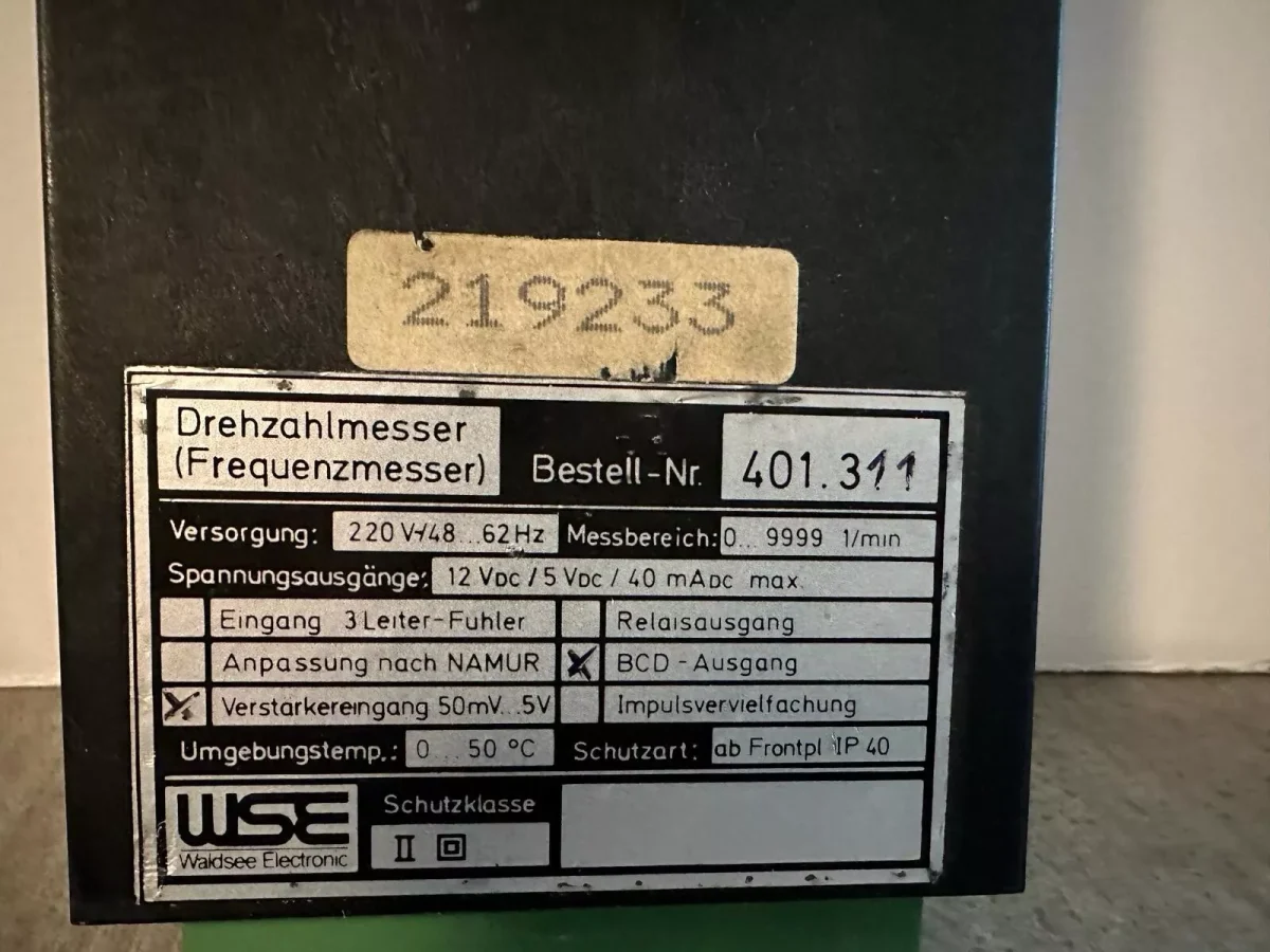 WSE 401.311 220V tachometer 3